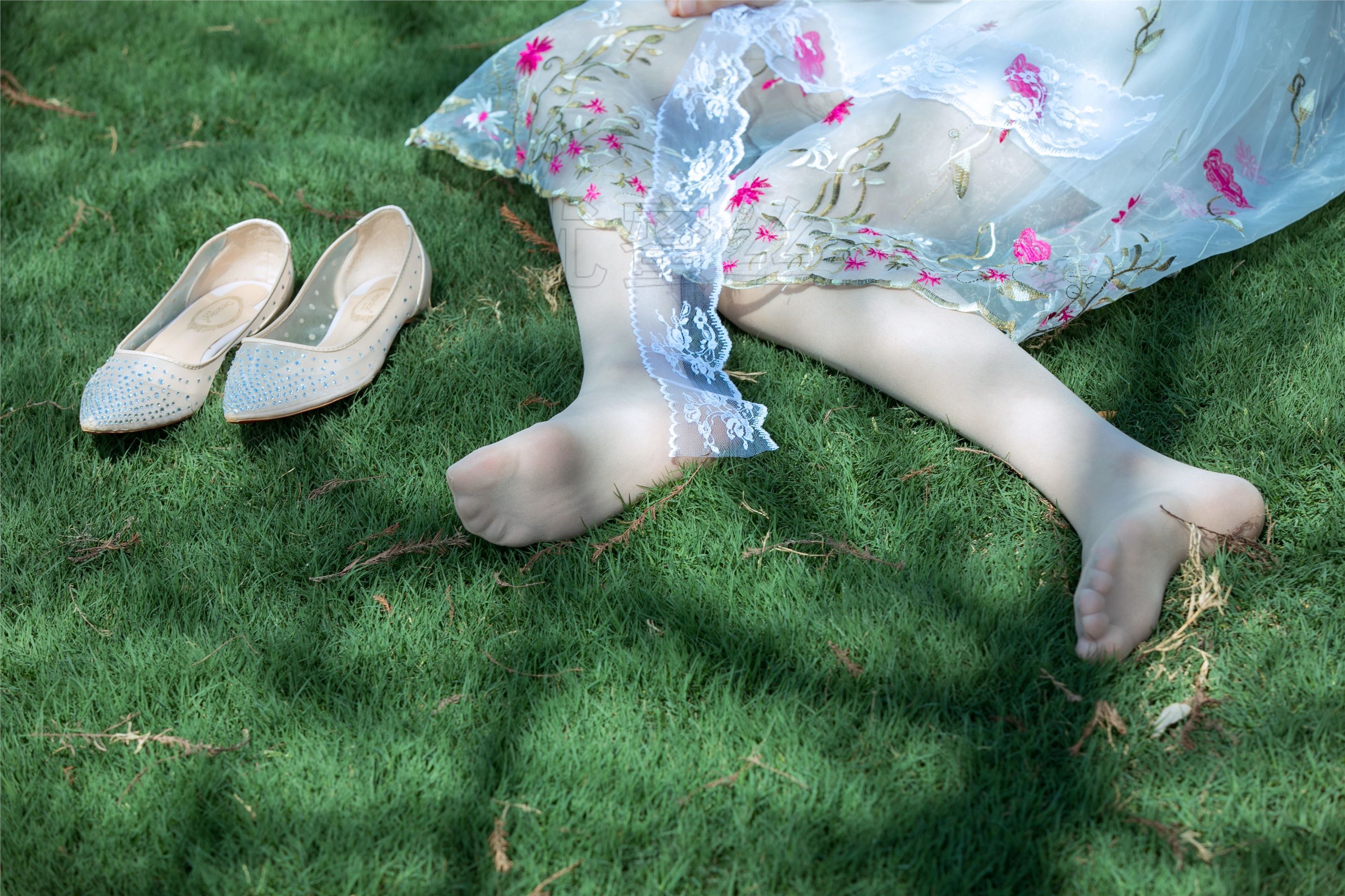 尤蜜丝 穿搭写真 NO.004